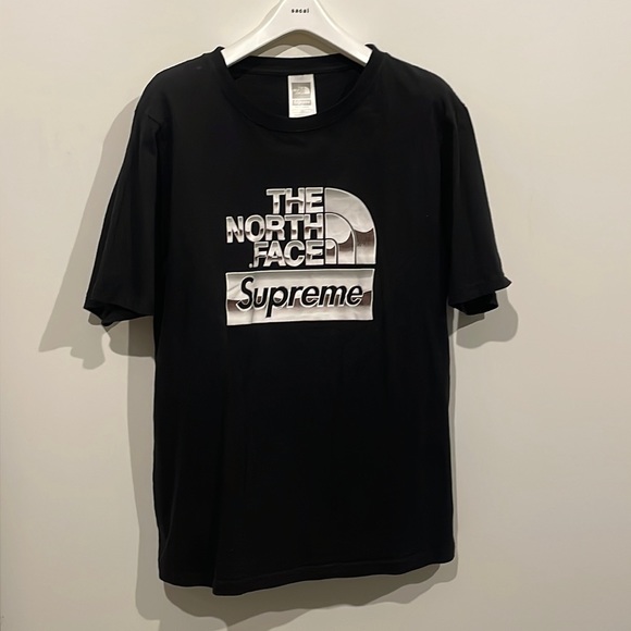 Supreme North Face Other - Supreme North Face T shirt